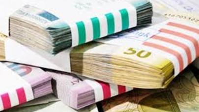 Manatla əmanət qoyuluşu azalıb